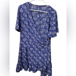 Lightweight floral tie mini dress